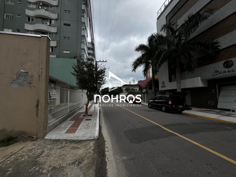 Apartamento no Edifício Biarritz