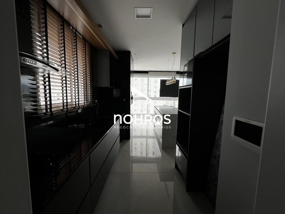 Apartamento á Venda no Edifício Biarritz