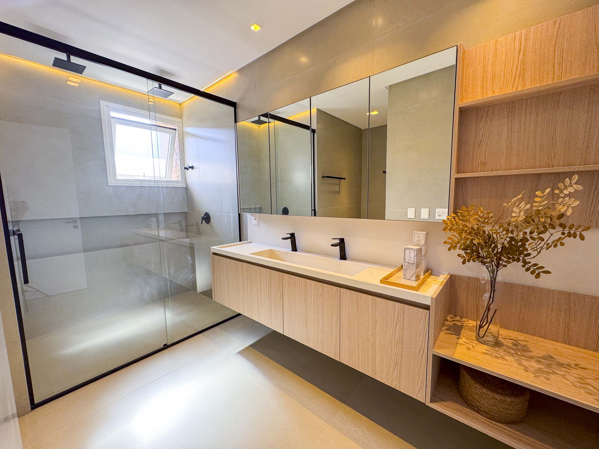 Casa alto padrão no Pátio Estaleiro