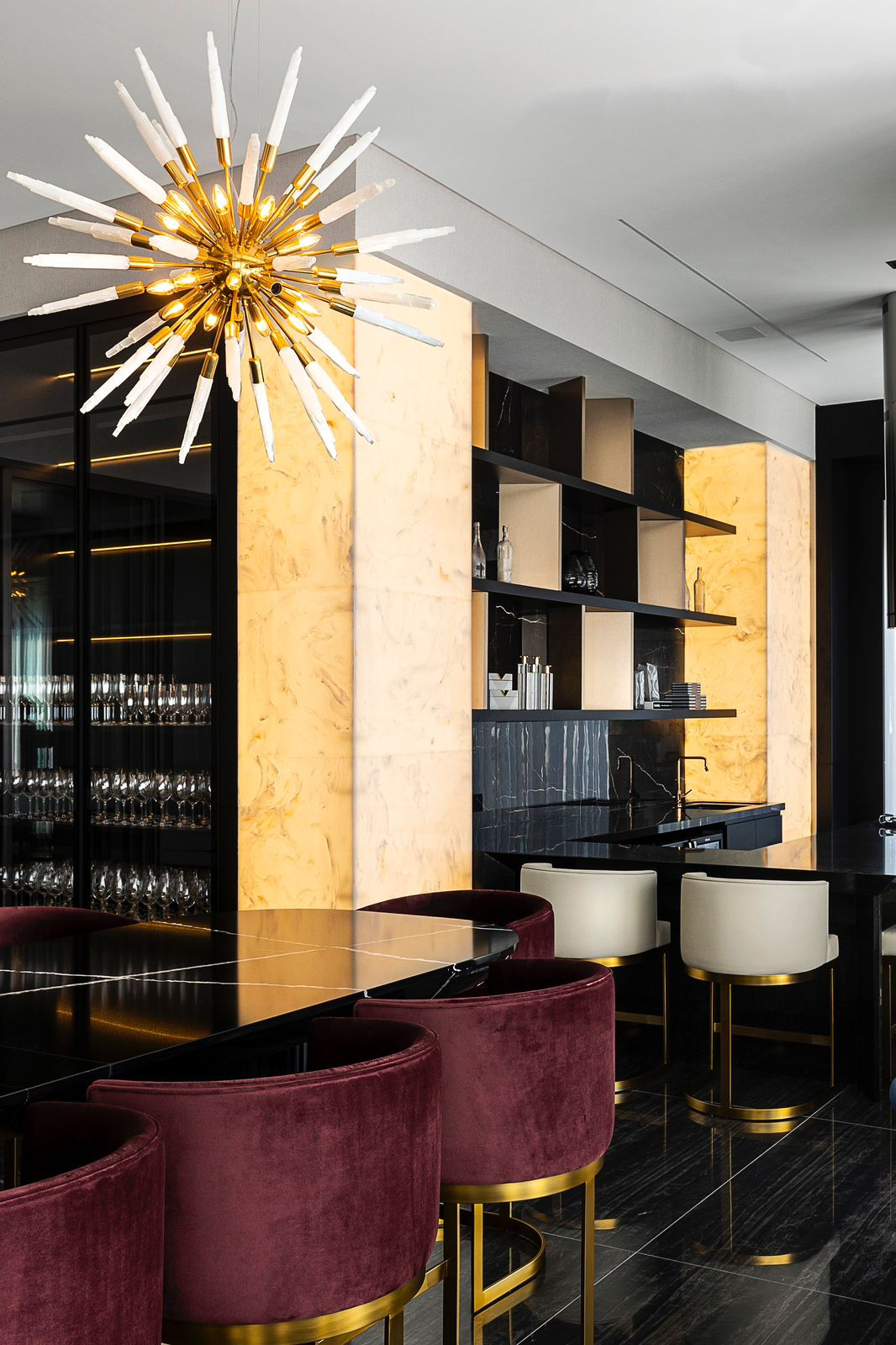 Venda de andar alto no Home Square Residence