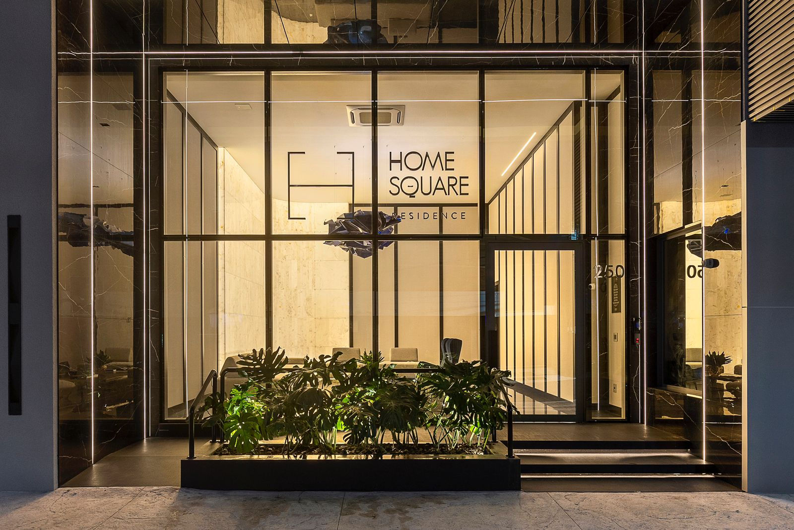 Andar alto à Venda no Home Square Residence
