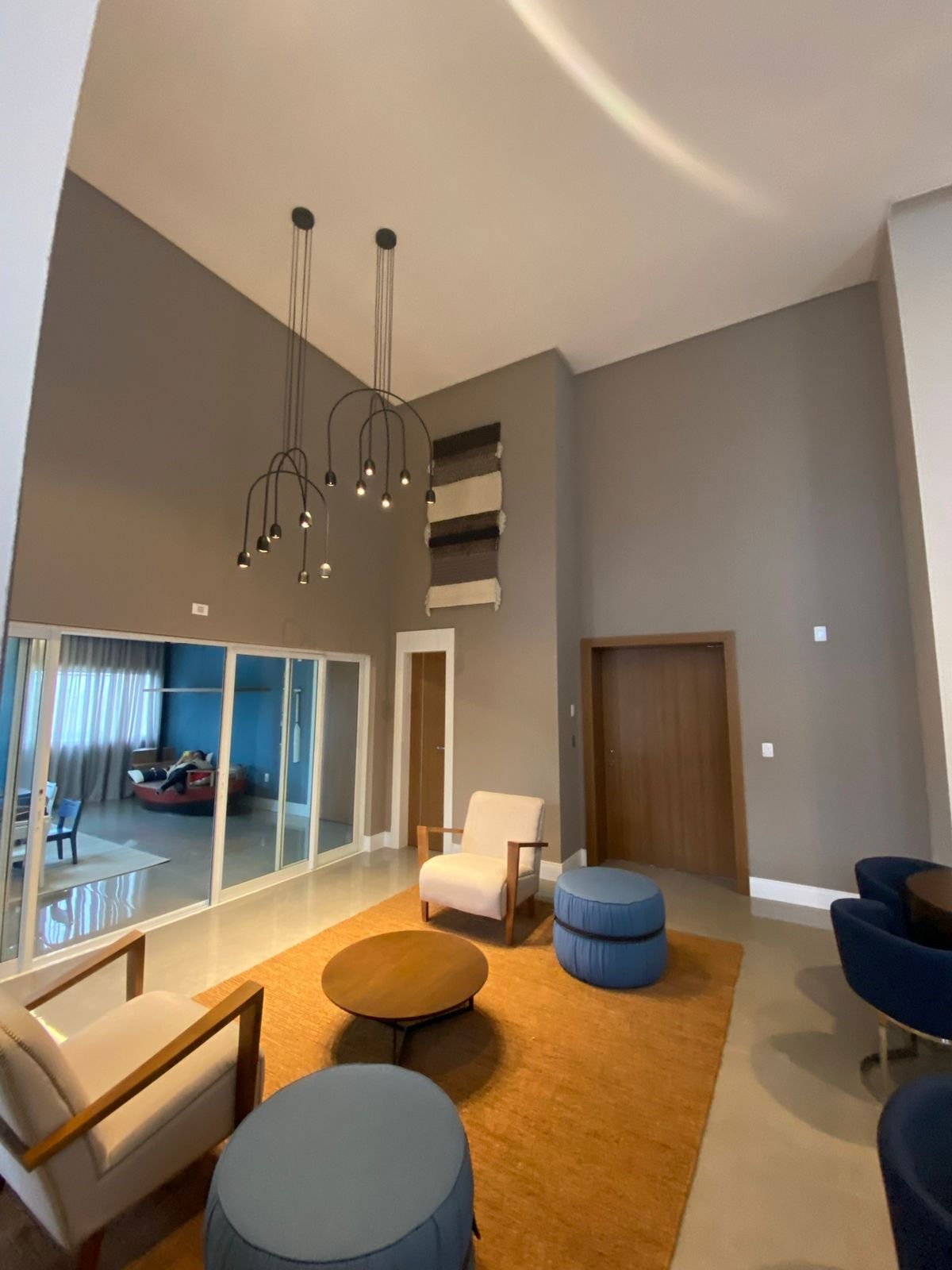 Venda de andar alto no Marina Beach Towers