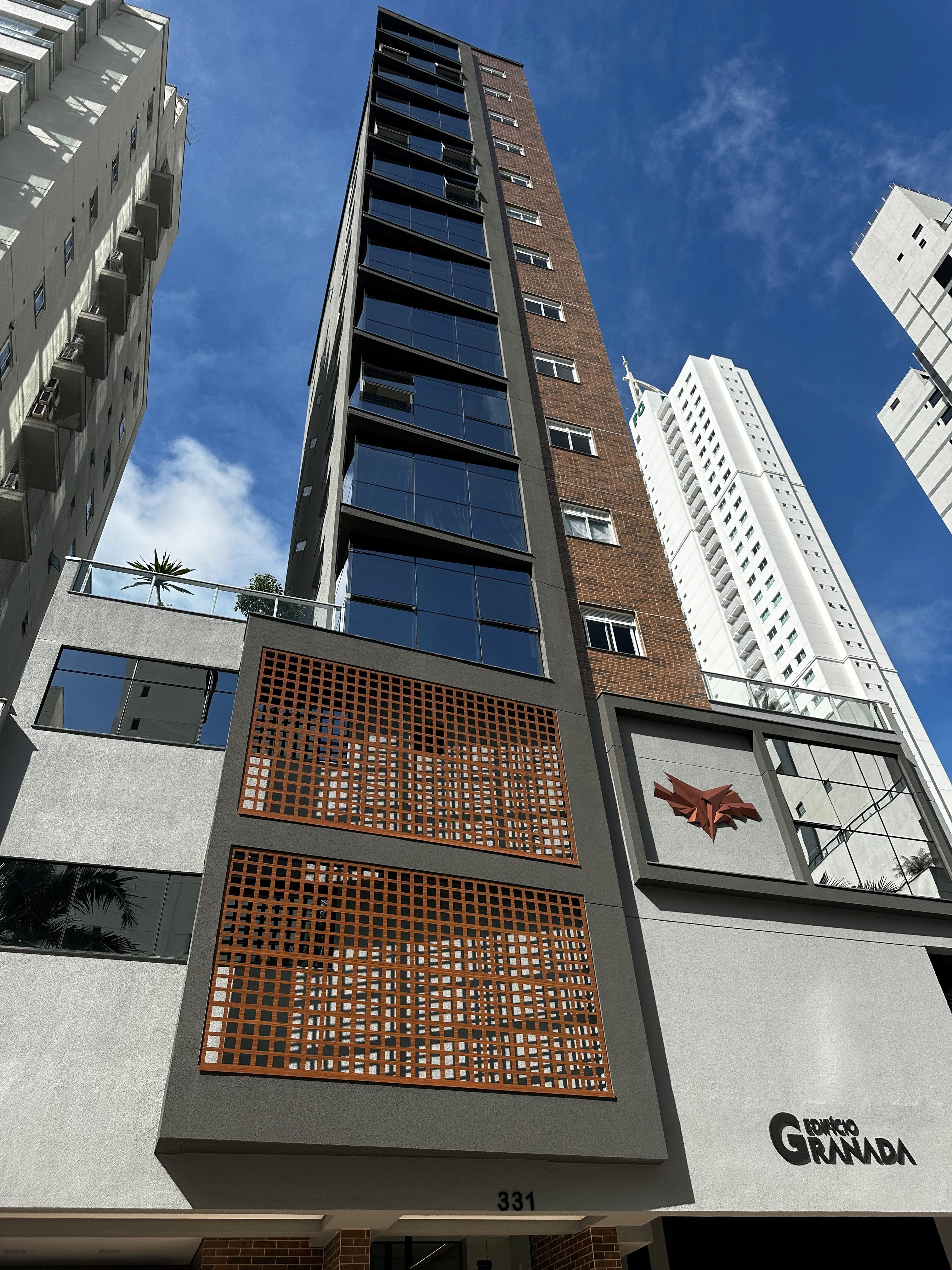 Edifício Granada Apto à Venda